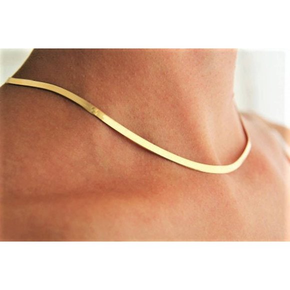 Herringbone Necklace, Italian Gold 18K Gold Plated Magic Flat Snake Choker Chain - Picture 5 of 6